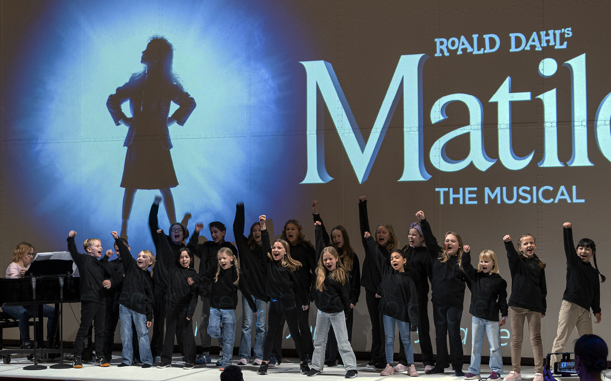 BMR firar 175 år genom att bjuda alla barn i årskurserna 4–6 i svenska skolor på teater